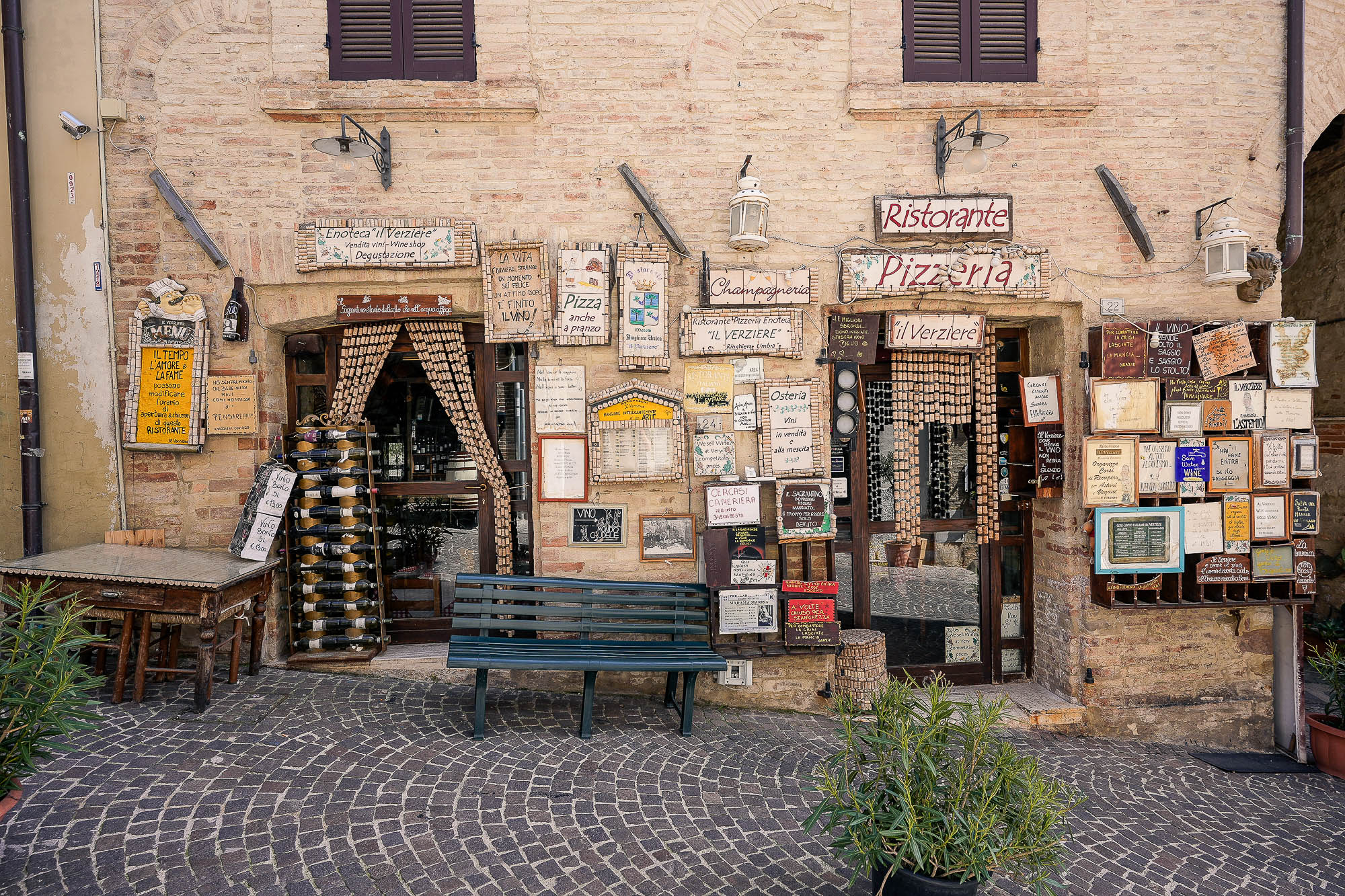 Montefalco: Medieval Charm and Red Wine Splendor — photo 2