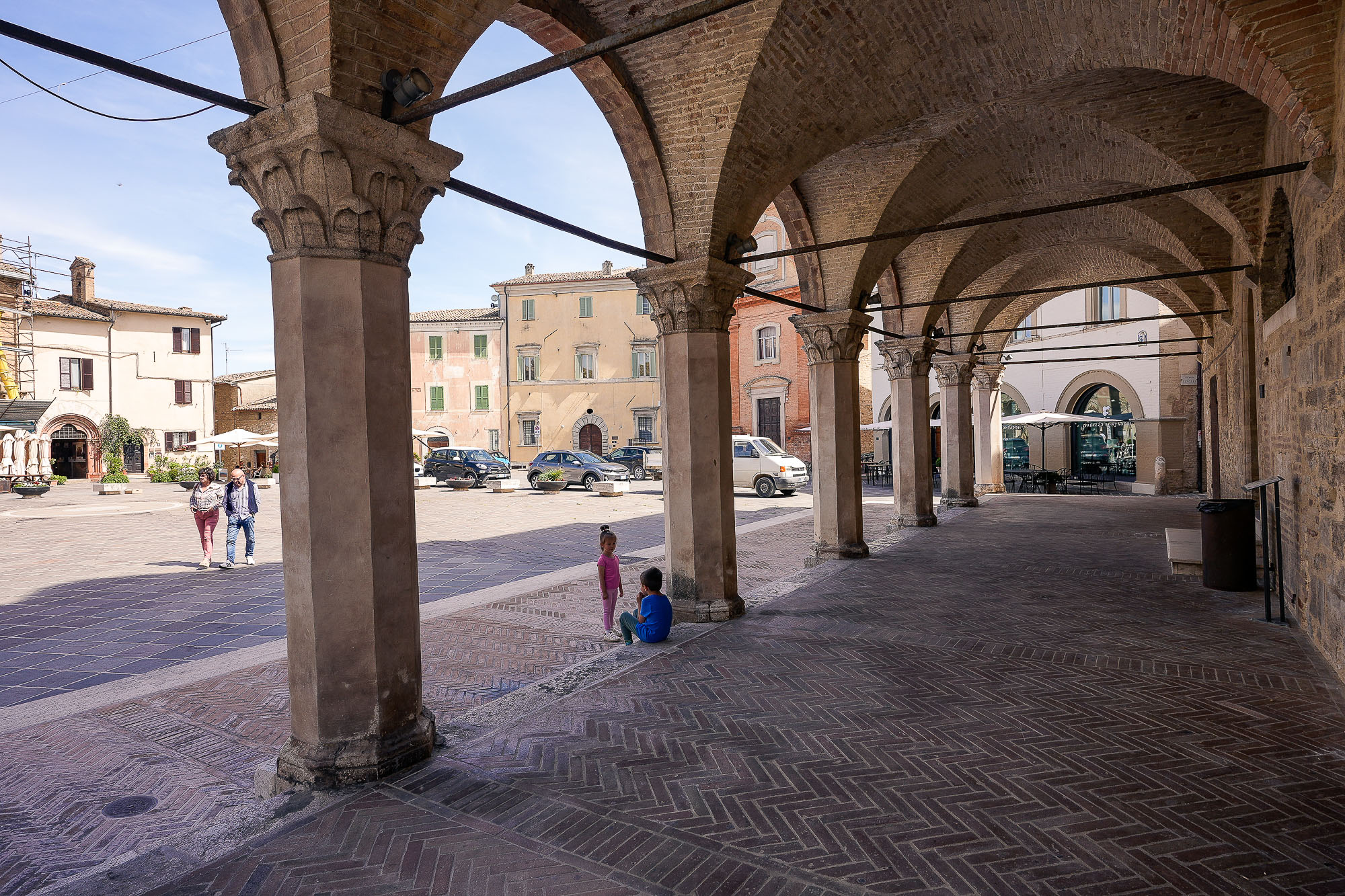 Montefalco: Medieval Charm and Red Wine Splendor — photo 4