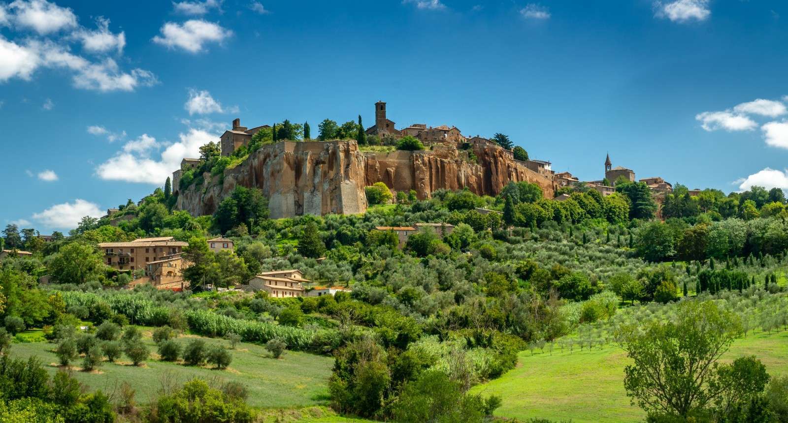 Orvieto | Spectacular Medieval Citadel Between Rome-Florence